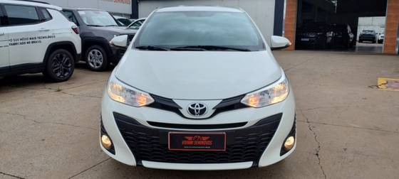 TOYOTA YARIS 1.3 16V FLEX XL PLUS TECH MULTIDRIVE
